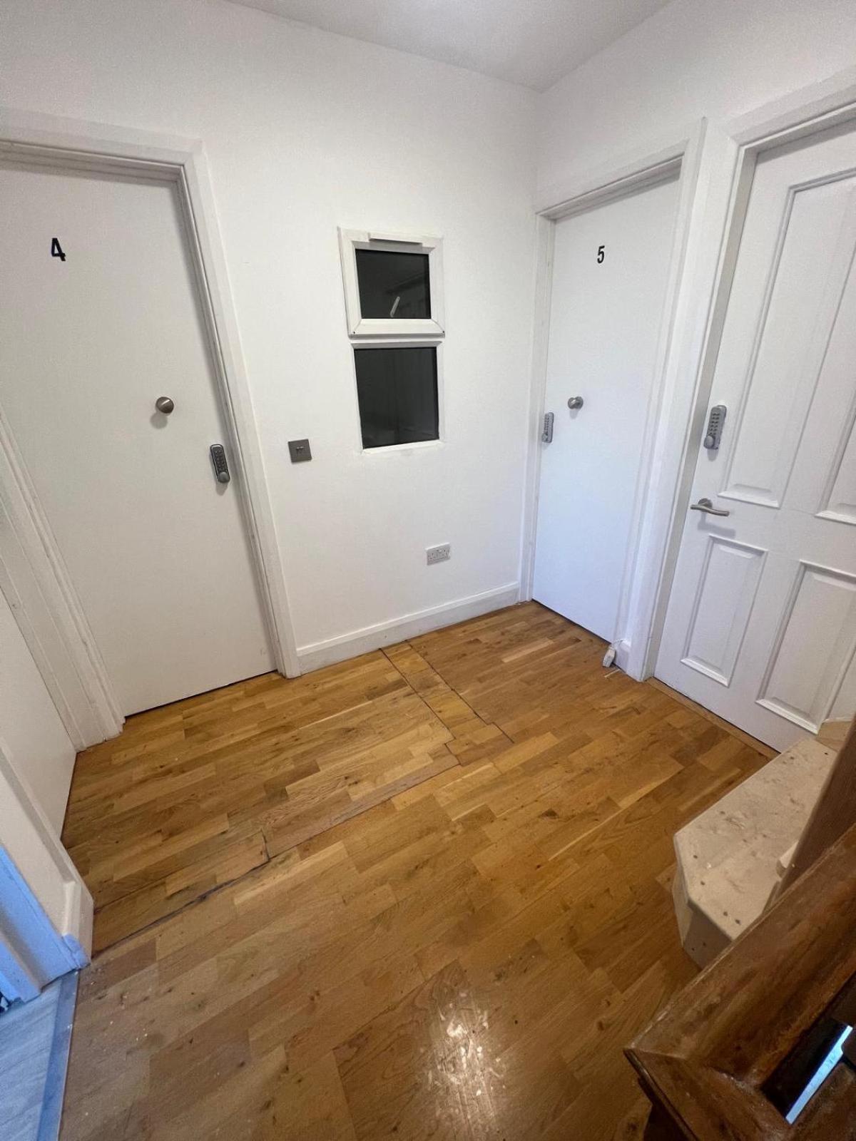 Good Priced Single Rooms In Northolt Esterno foto